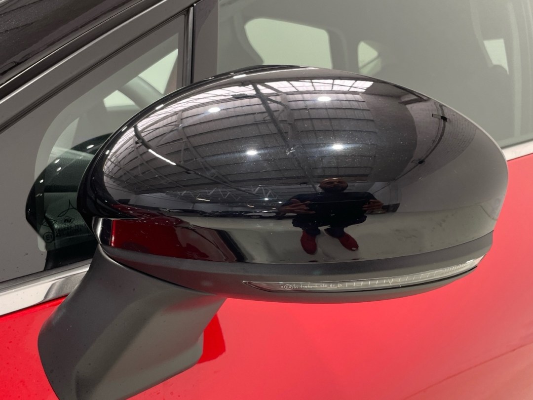 Imatge del vehicle 16